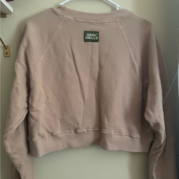 Daily Drills Cropped Crew, Dune, Medium, New - Picture 1 of 11